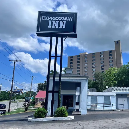 Expressway Inn